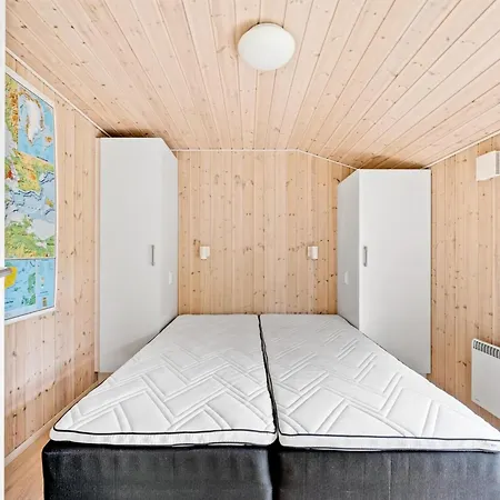Into - 400m From The Sea By Interhome *